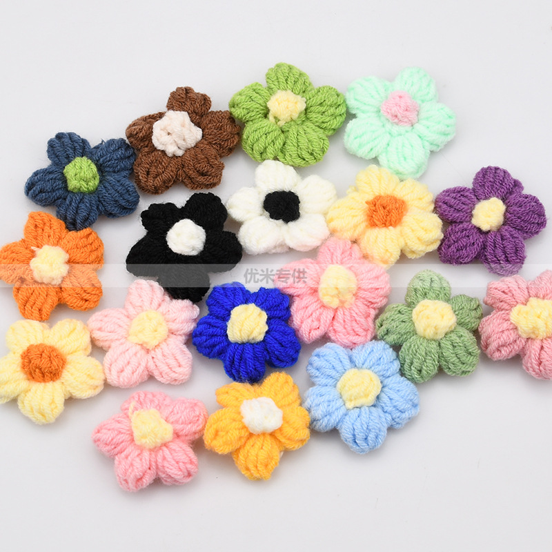 Craft Embellishments - Apliques de Flores de Crochê Feitas